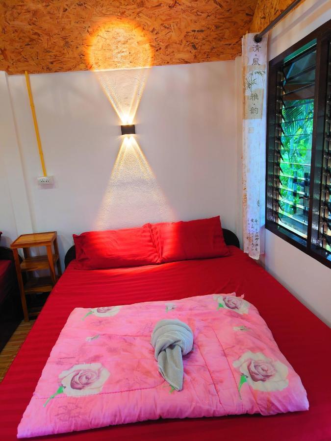 บ้านดินโฮมสเตย์ ปางอุ๋ง Ban Huai Makhuea Som Exterior foto